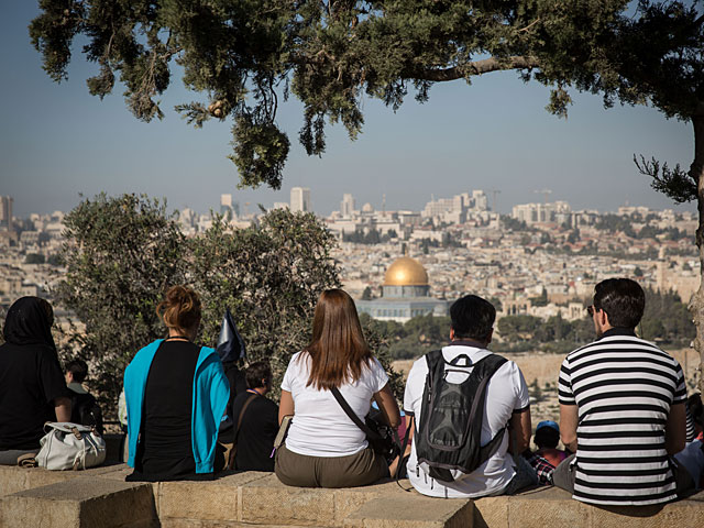В ноябре 2016 года туристы потратили в Израиле рекордные 1,5 млрд шекелей    