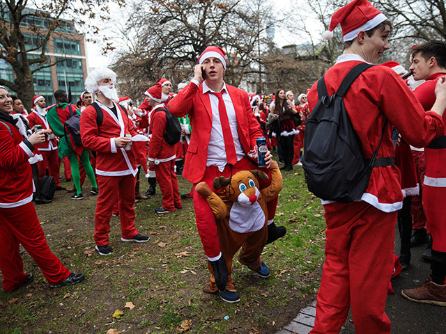 Santacon: нашествие Санта-Клаусов в Лондоне