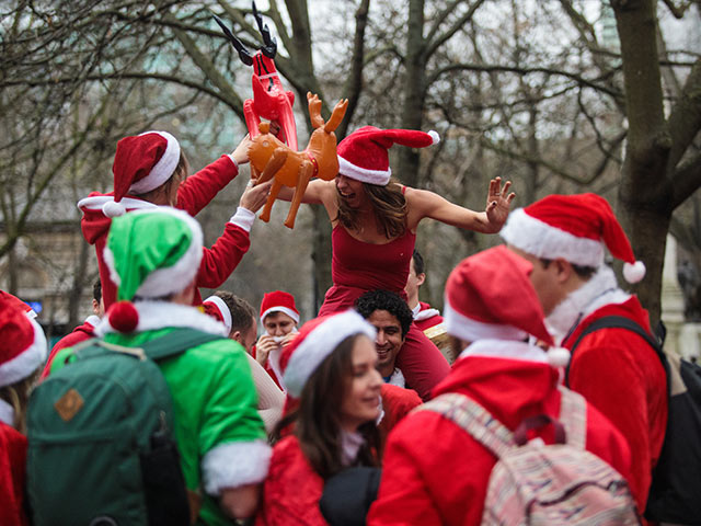 Santacon: нашествие Санта-Клаусов в Лондоне