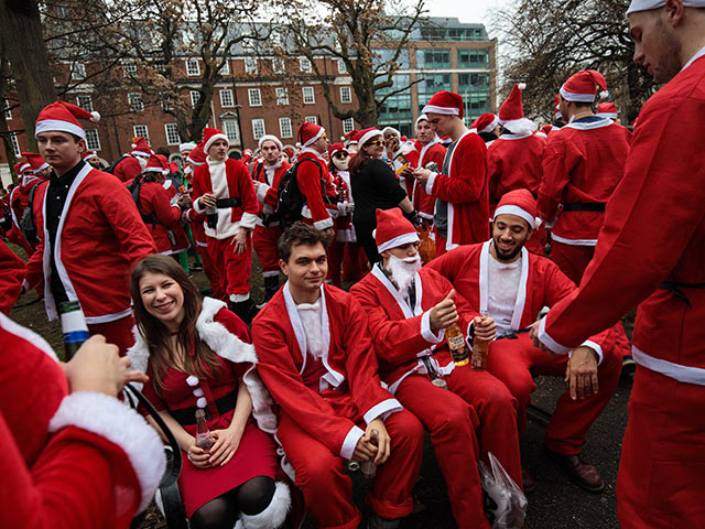 Santacon: нашествие Санта-Клаусов в Лондоне