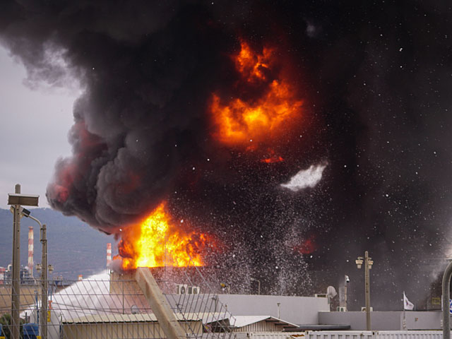 2-й канал ИТВ: причиной пожара на нефтекомбинате в Хайфе стал "человеческий фактор"  