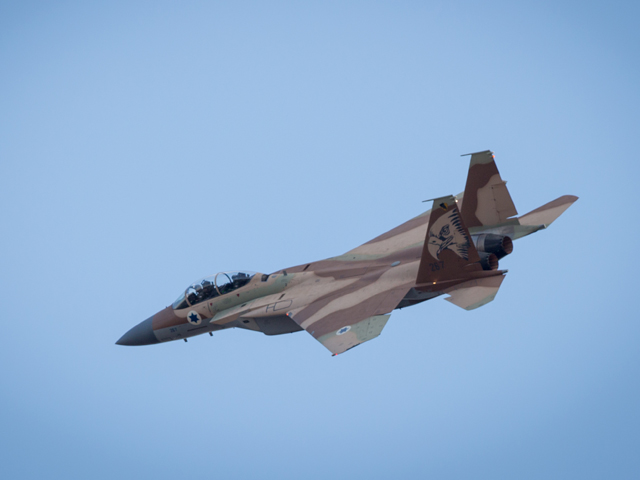  F-15