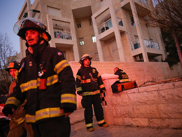 В результате пожара в многоквартирном доме в Иерусалиме погибли женщина и четверо детей