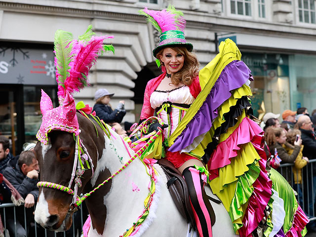 Новый год "на коне": парад в британской столице