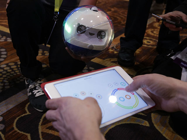 В Лас-Вегасе открылась юбилейная хайтек-выставка CES 2017