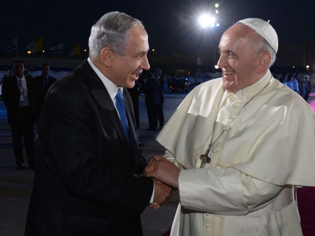 Биньямин Нетаниягу и Папа Римский Франциск. Май 2014 года