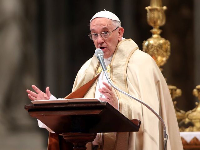 Папа Римский Франциск. Ватикан, ноябрь 2016 года