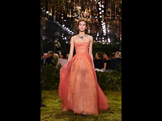 Christian Dior 2017: летнее шоу в зимнем Париже