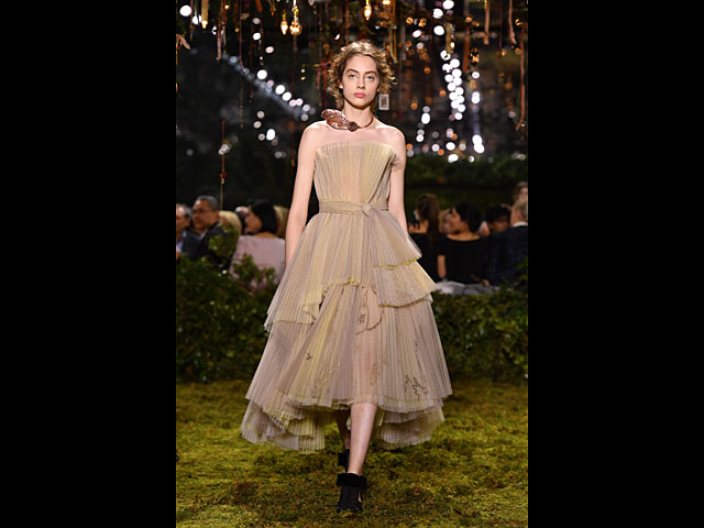 Christian Dior 2017: летнее шоу в зимнем Париже