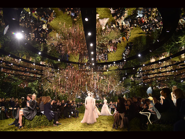 Christian Dior 2017: летнее шоу в зимнем Париже