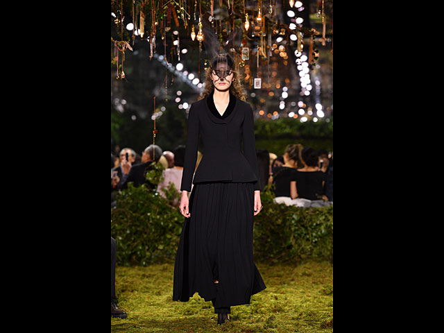 Christian Dior 2017: летнее шоу в зимнем Париже