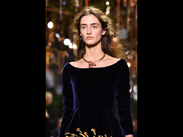 Christian Dior 2017: летнее шоу в зимнем Париже