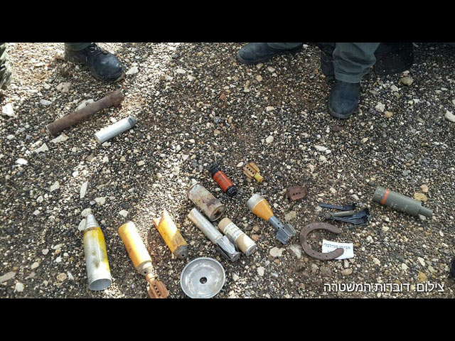 Семья жителей Амоны передала полиции пакет с боеприпасами и шоковыми гранатами    