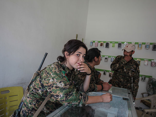Курдские ополченки в Сирии 