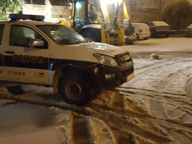 Из-за снега закрыто несколько дорог на севере страны