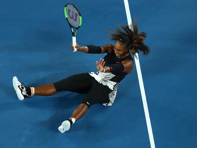 Серена Уильямс сломала ракетку и победила сестру в финале Открытого чемпионата Австралии