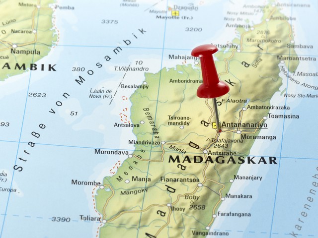 В результате ДТП со свадебным кортежем на Мадагаскаре погибли 45 человек