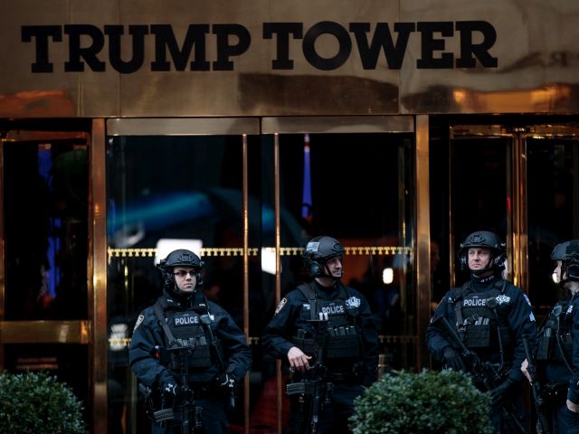 Полиция Нью-Йорка просит возместить многомиллионные затраты на охрану Trump Tower