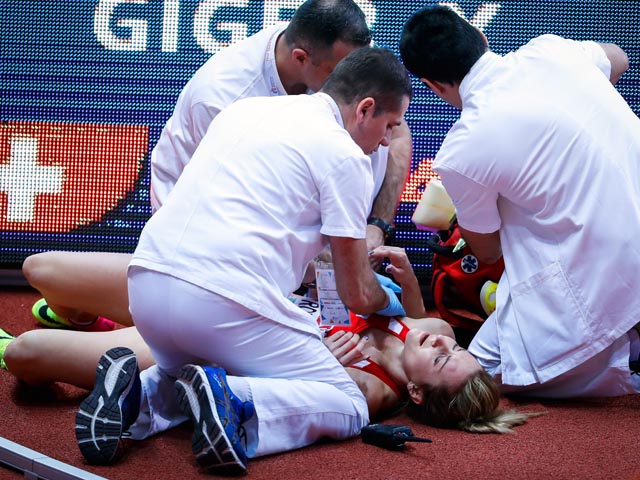 Чемпионат Европы: чешская бегунья потеряла сознание после падения в квалификационном забеге