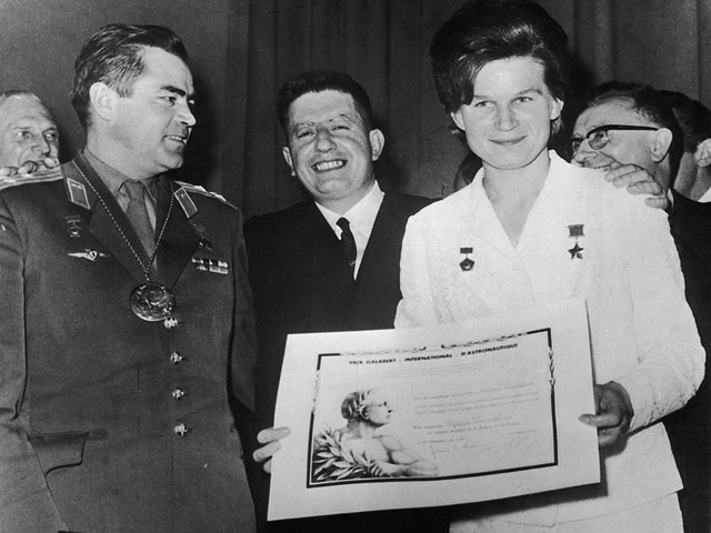 На вручении международной премии в Париже в 1965-м году