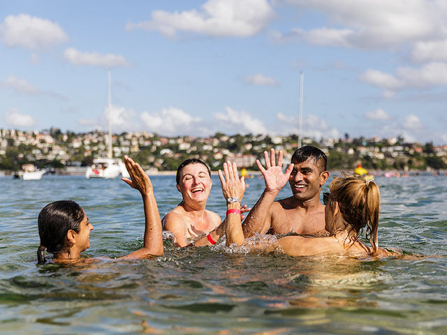 "Голый заплыв"  в Сиднее. 2016 год