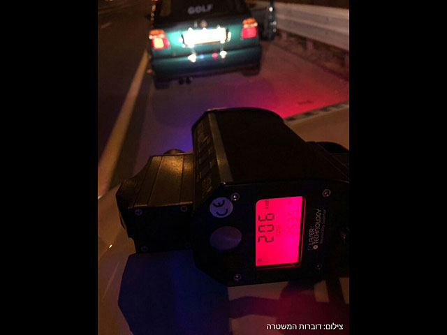 Возле Модиина полиция задержала водителя, ехавшего к маме со скоростью 206 км/ч    