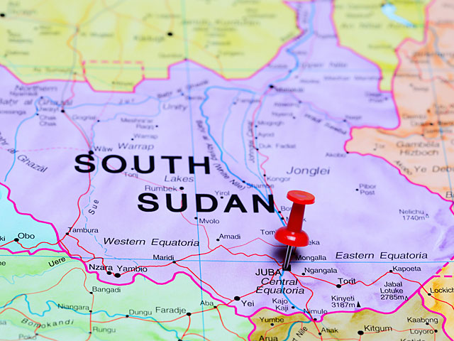 Чудо в Южном Судане: все пассажиры охваченного пламенем самолета остались живы    
