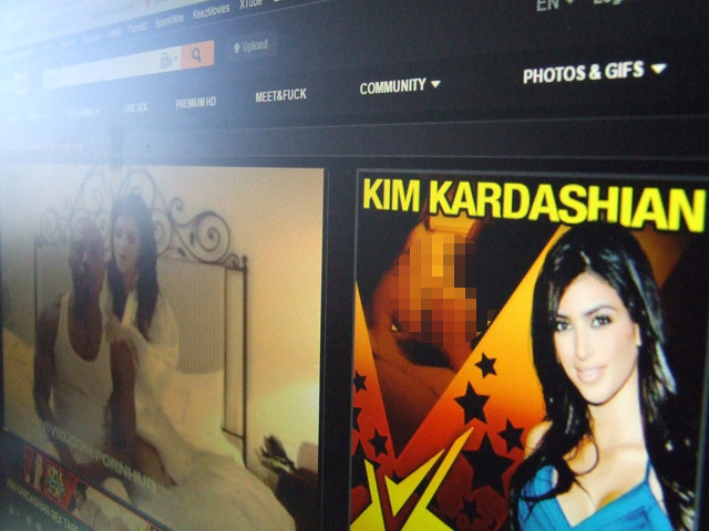   Опубликована история "домашнего порно" Ким Кардашьян