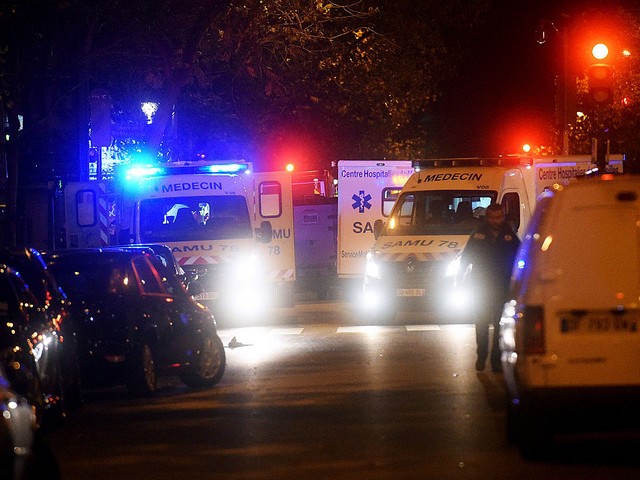 Взрыв на карнавале в пригороде Парижа, пострадали около 30 человек