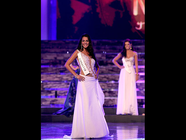 Кайяне Лопес в финале "Мисс Мира 2009"