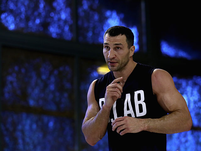 Владимир Кличко готовится к бою за титулы чемпиона мира