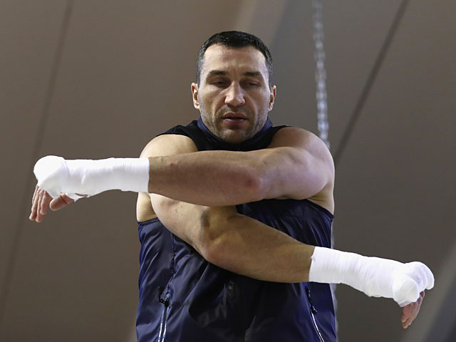 Владимир Кличко готовится к бою за титулы чемпиона мира