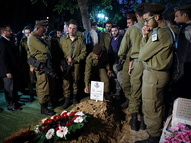 В Израиле простились с погибшим в теракте сержантом ЦАХАЛа Эльхаем Таар-Лев    