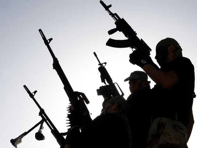 Боевики "Исламского государства" казнили около 140 мирных жителей