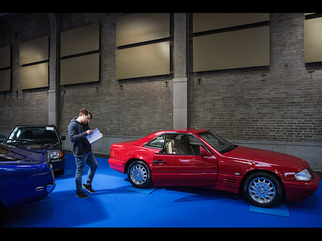От Lamborghini от Porsche: ретро-авто на аукционе в Лондоне