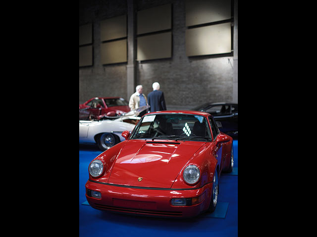 От Lamborghini от Porsche: ретро-авто на аукционе в Лондоне