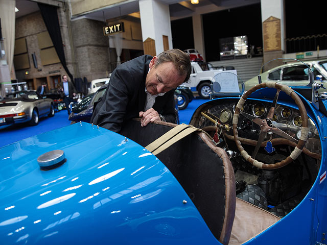 От Lamborghini от Porsche: ретро-авто на аукционе в Лондоне