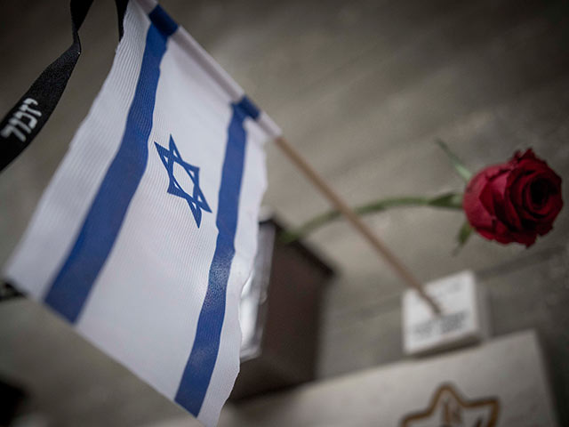 В Израиле открываются мероприятия Дня памяти павших  
