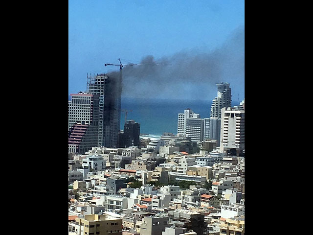Пожар в башне на улице А-Яркон в Тель-Авиве. 21 мая 2017 года