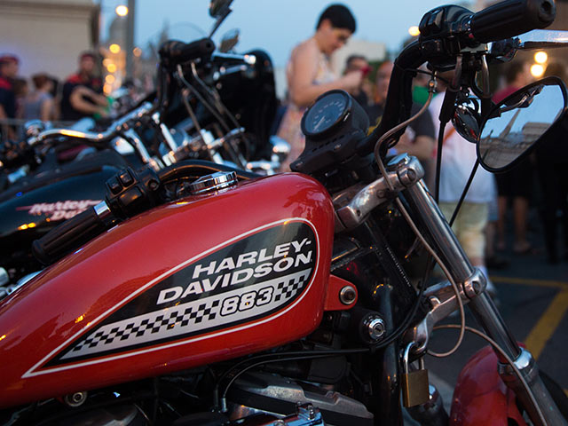 Израильские байкеры проводят в честь Трампа мотопробег на Harley Davidson  