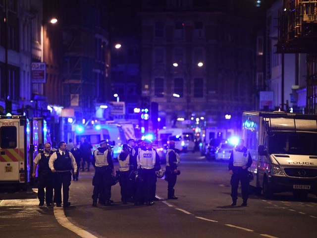 В результате терактов в центре Лондона есть погибшие и раненые. 3 июня 2017 года