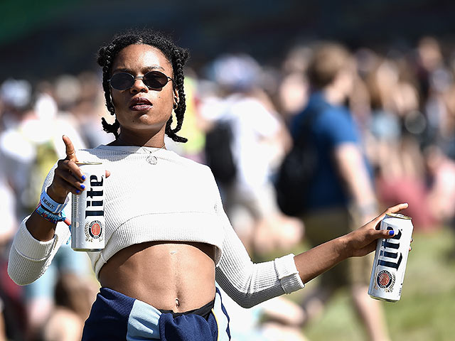 Фестиваль Governors Ball в Нью-Йорке: музыка и стриптиз на сцене