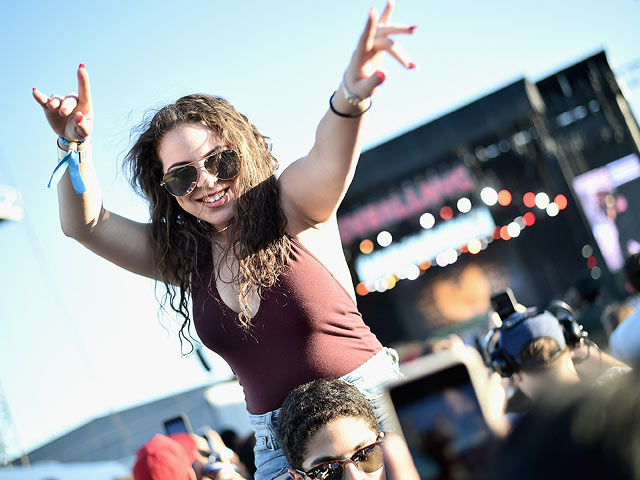 Фестиваль Governors Ball в Нью-Йорке: музыка и стриптиз на сцене