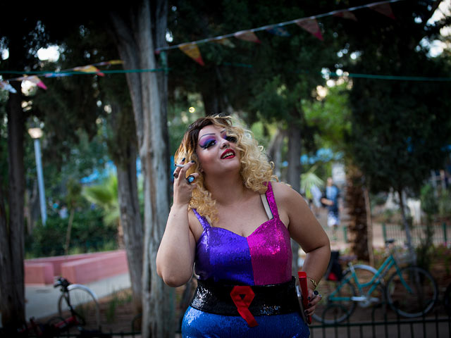 "Драг-шоу" в Тель-Авиве накануне "Парада гордости"