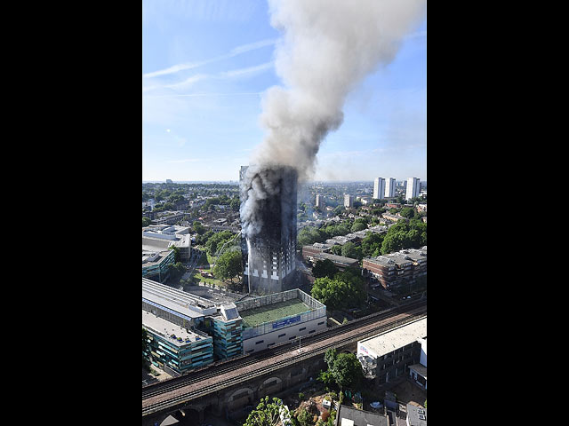 Пожар в 120-квартирном доме Grenfell Tower