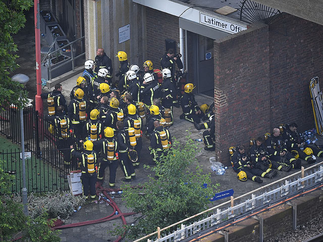 Пожар в 120-квартирном доме Grenfell Tower