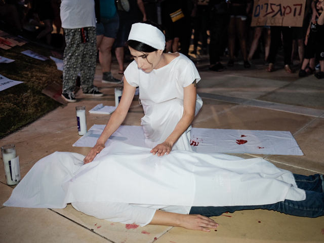 Акция в защиту женщин, страдающих от насилия в семье. Тель-Авив, 17 июня 2017 года