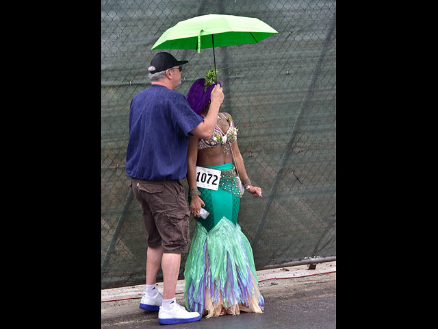 Русалки и посейдоны Нью-Йорка: фоторепортаж с карнавала Mermaid Parade