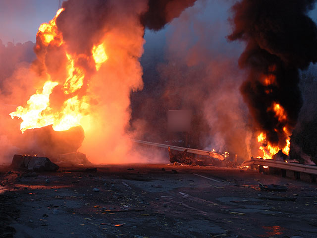 Взрыв автоцистерны с топливом в Пакистане, более 120 погибших  