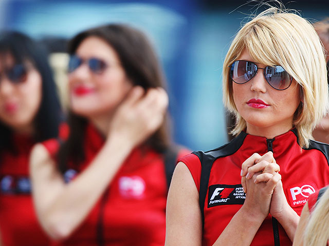 Девушки "Формулы-1": красавицы со знаком качества